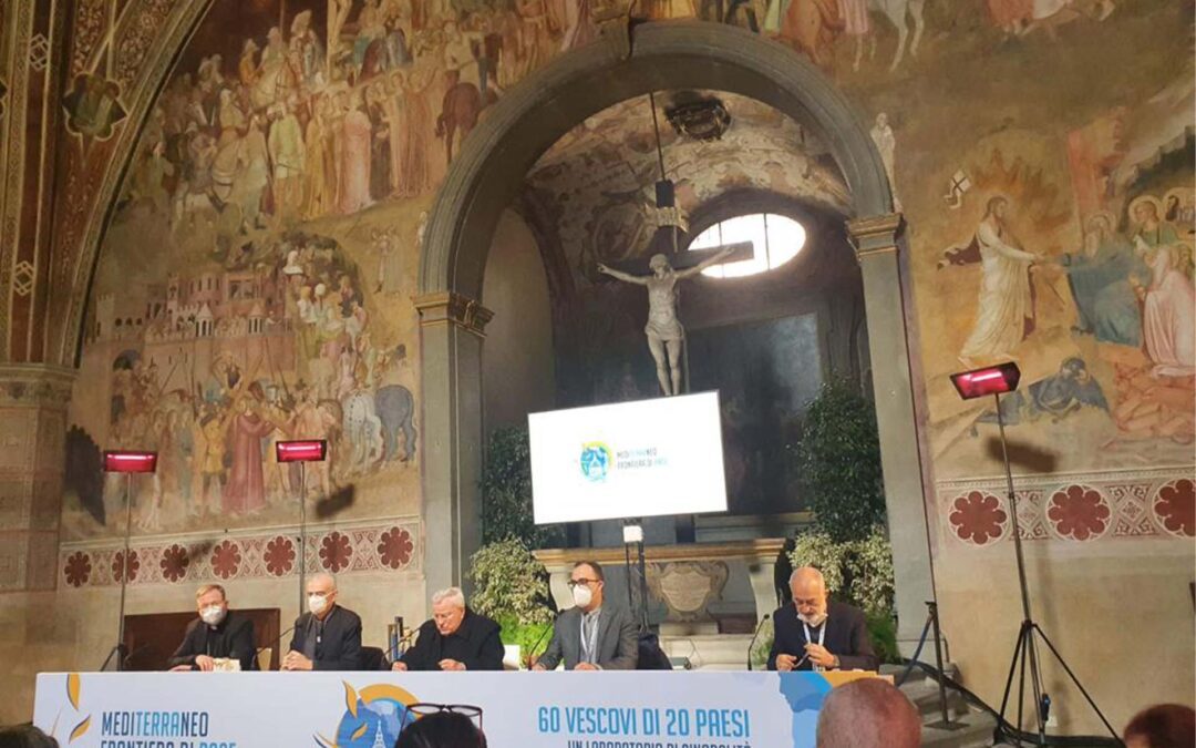 A Firenze Vescovi e Sindaci si incontrano per la pace nel Mediterraneo: apertura dei lavori con il card. Bassetti e il premier Draghi, con lo “sguardo” alla guerra tra Russia e Ucraina