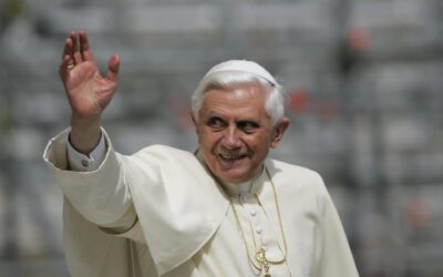 Benedetto XVI: una gigantesca montagna di grazie